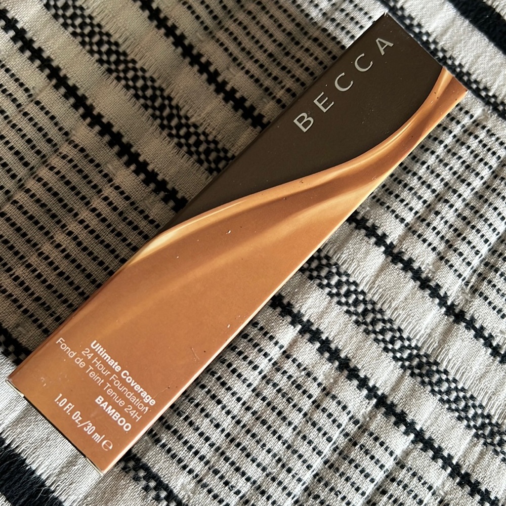 BECCA - Ultimate Coverage 24 hour foundation - BAMBOO